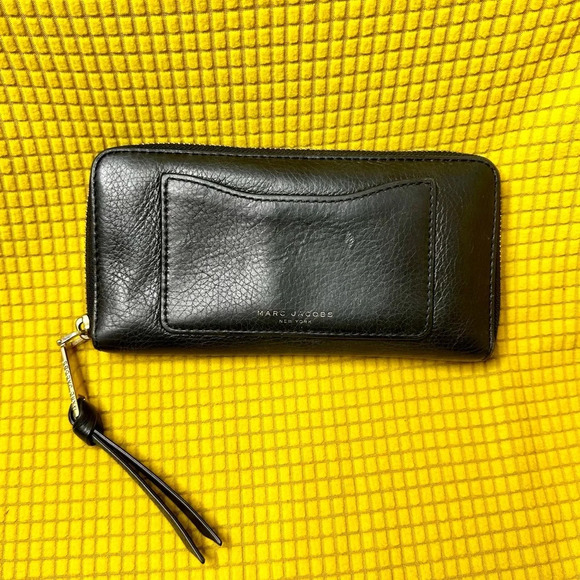 Marc Jacobs 'Recruit Vertical' Leather Wallet Black - Picture 1 of 14